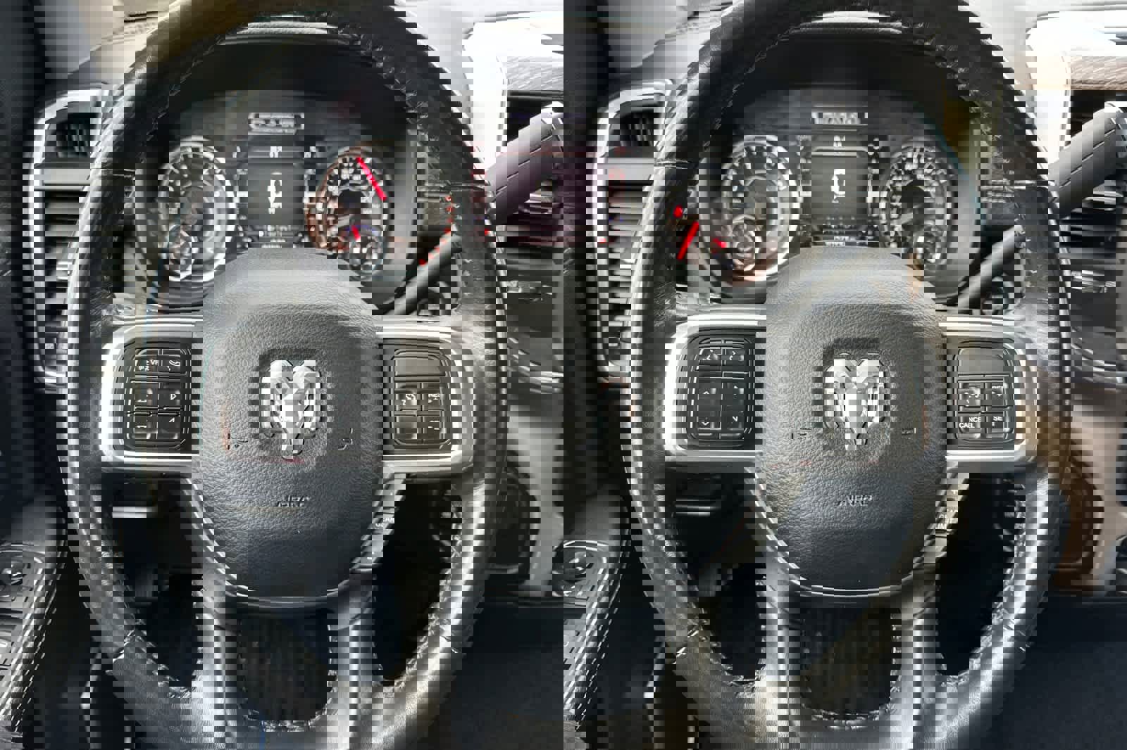 Used 2020 RAM 2500 Laramie image 22