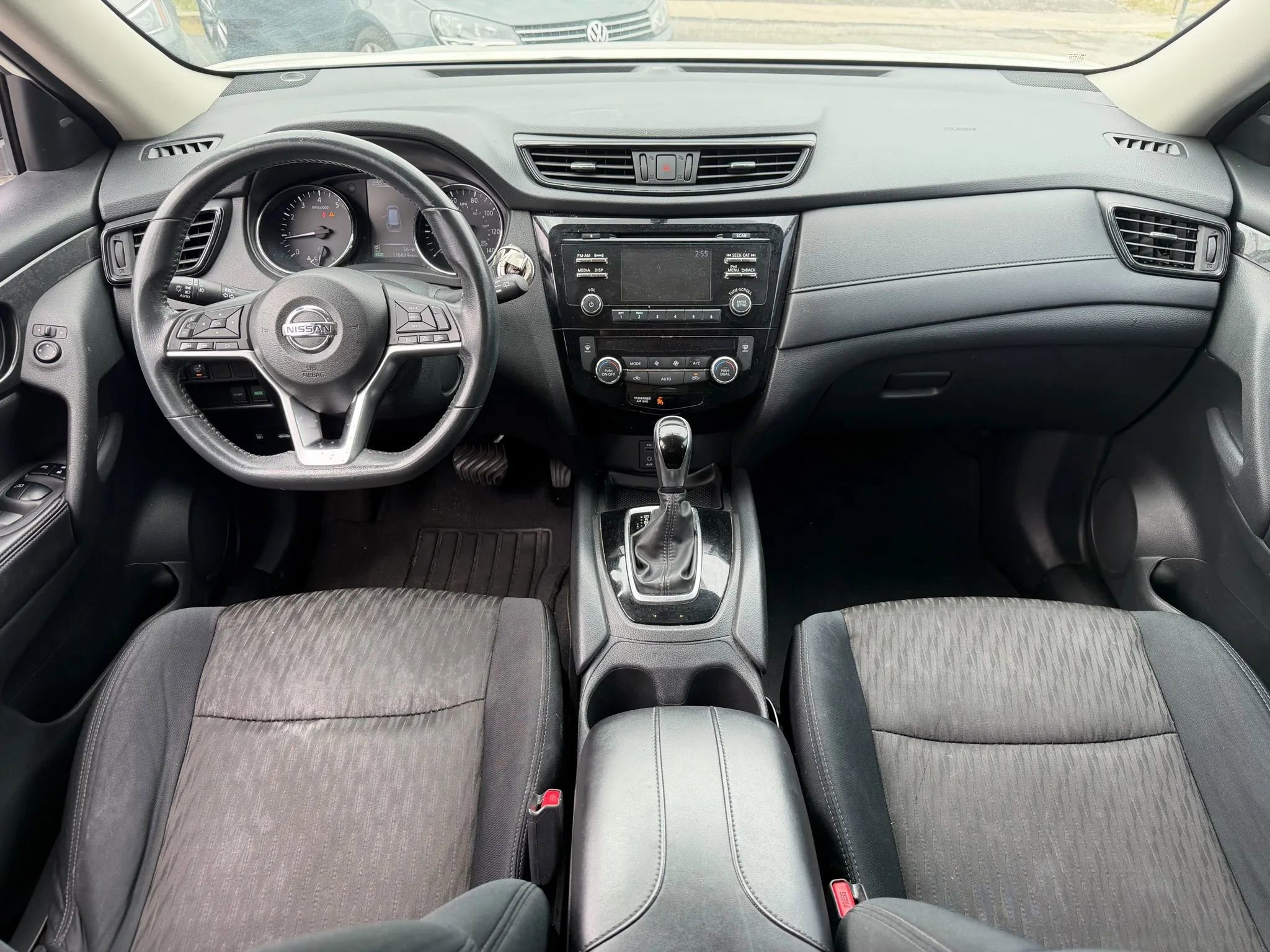 Used 2017 Nissan Rogue SV image 7