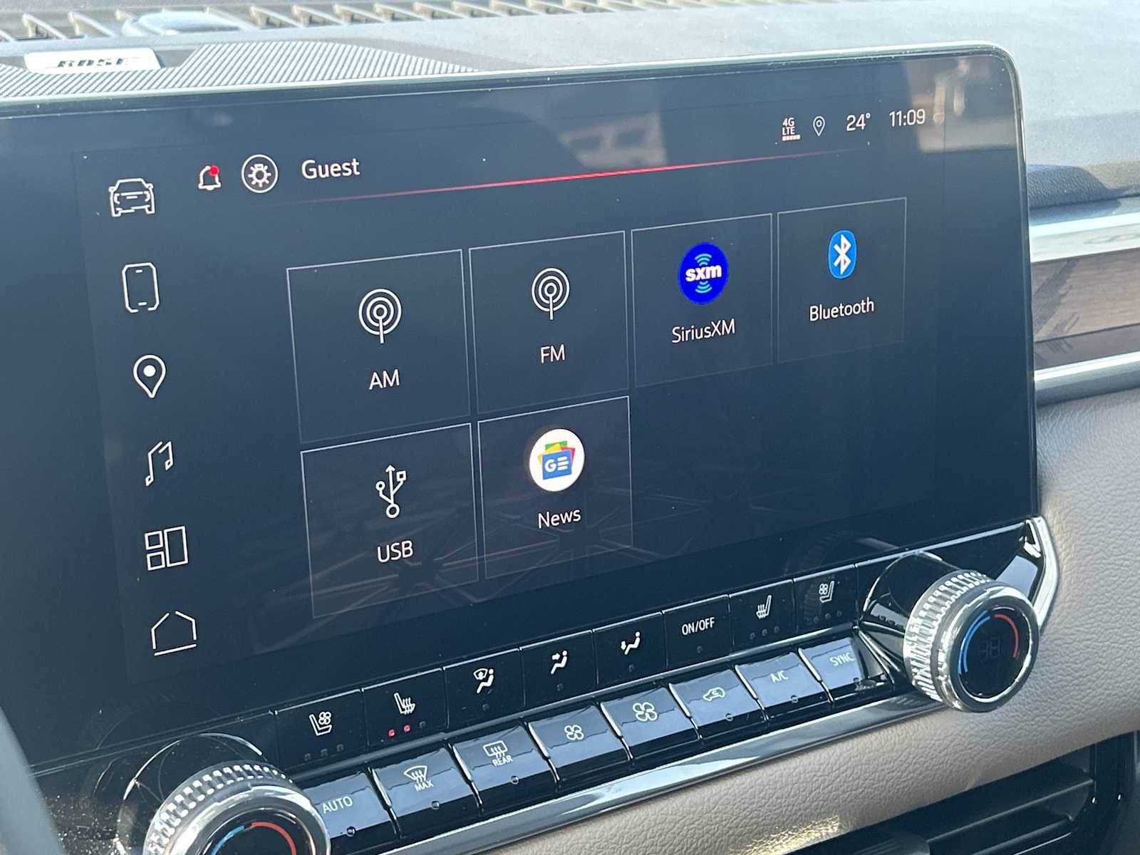 New 2026 GMC Canyon Denali image 12