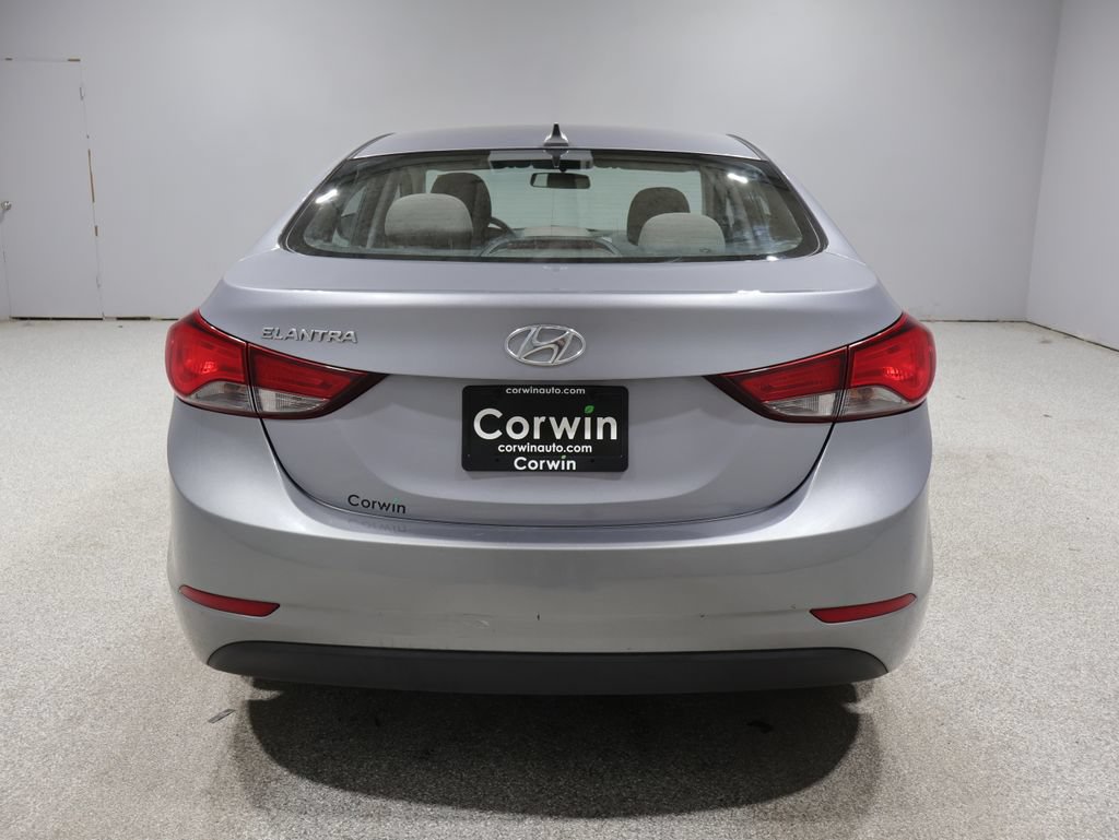 Used 2016 Hyundai Elantra SE FWD image 3