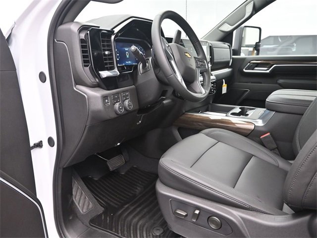 New 2026 Chevrolet Silverado 3500 LT w/ All Star Edition image 7