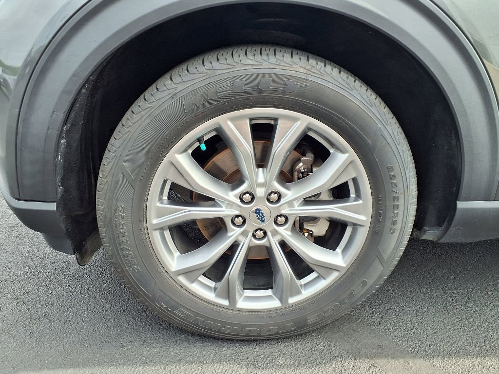 Certified 2020 Ford Explorer XLT w/ Equipment Group 202A image 11