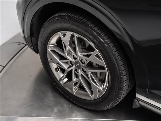 Used 2023 Genesis GV70 2.5T w/ Select Package image 12