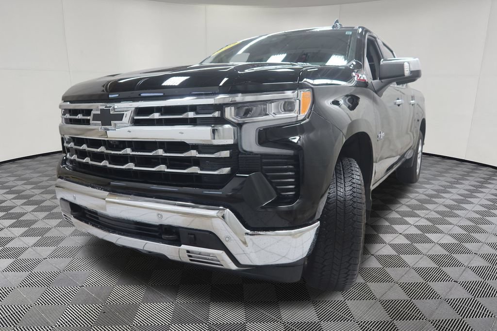 Used 2025 Chevrolet Silverado 1500 LTZ w/ LTZ Premium Texas Edition AWD/4WD image 5