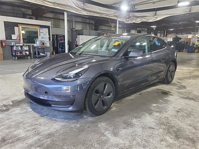Used 2023 Tesla Model 3 Standard Range image 4