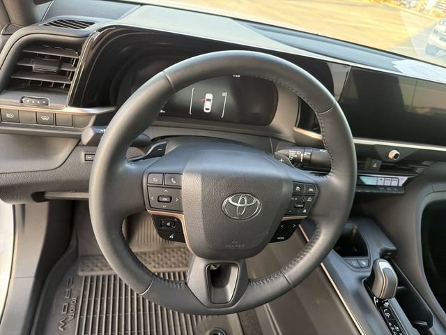 Certified 2023 Toyota Crown Platinum AWD/4WD image 16