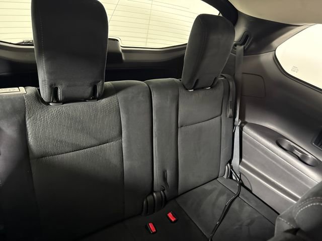 Used 2015 Nissan Pathfinder S image 17