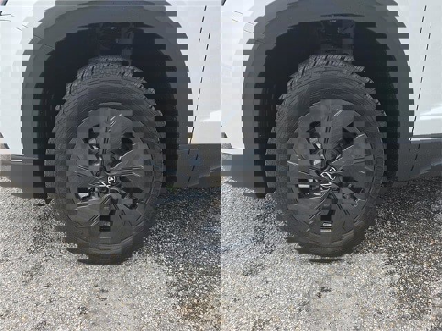 New 2025 Volkswagen Taos S image 8