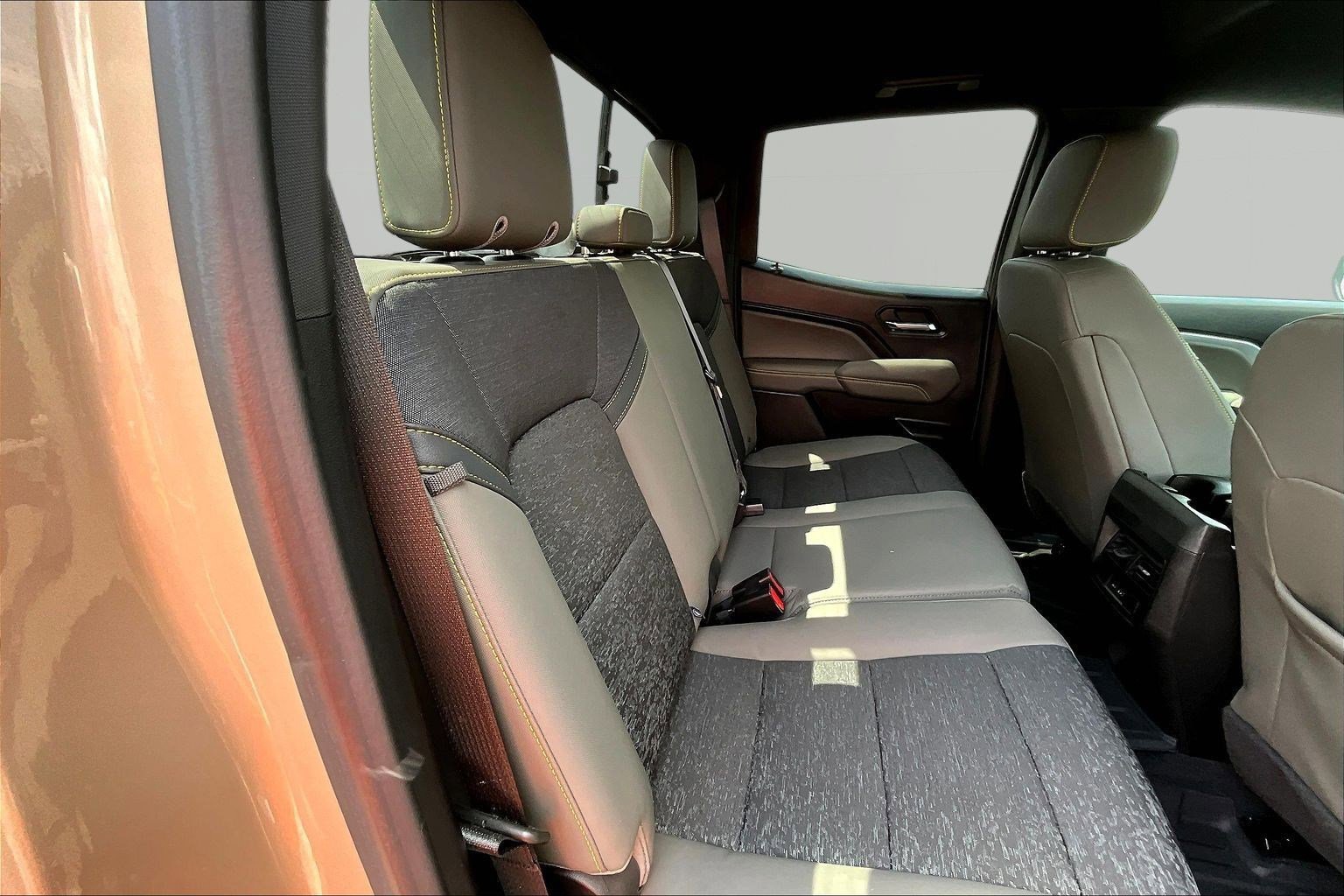 Used 2024 Chevrolet Colorado ZR2 w/ Technology Package image 26