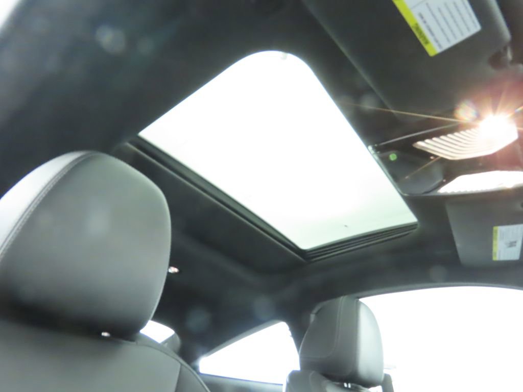 Used 2024 BMW 430i Coupe w/ M Sport Package RWD image 19