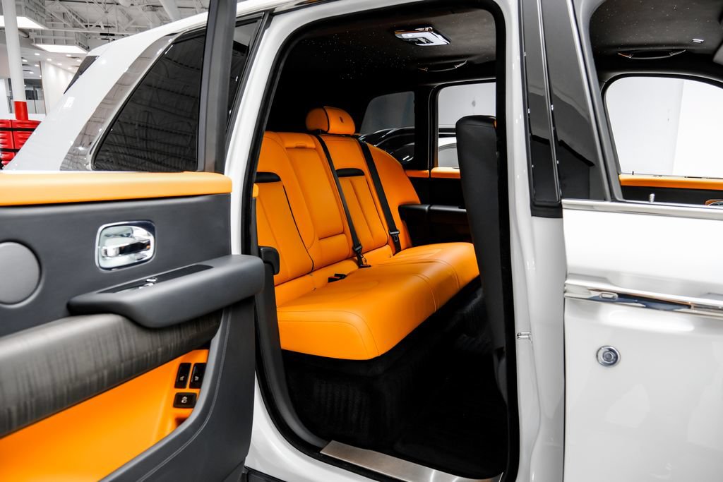 Used 2022 Rolls-Royce Cullinan AWD/4WD image 51