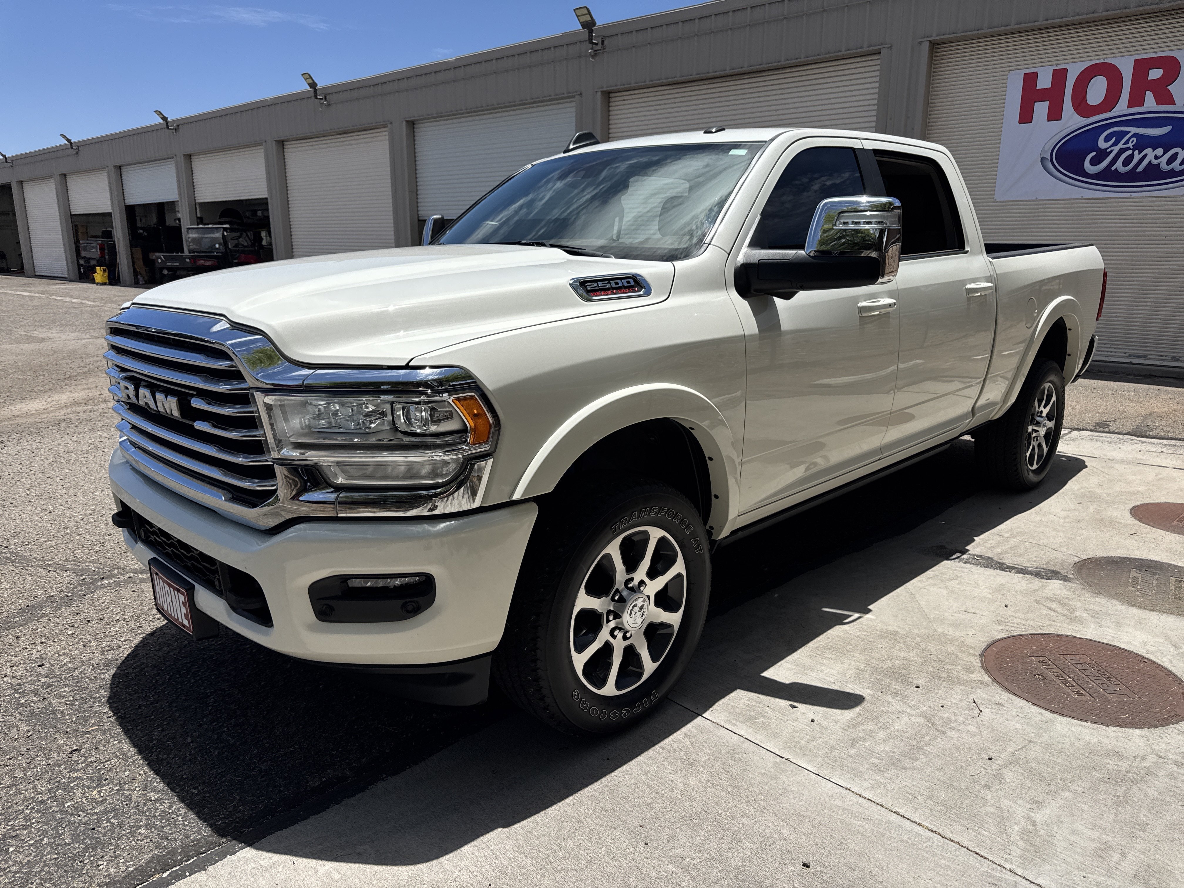 Used 2024 RAM 2500 Limited w/ Safety Group AWD/4WD image 3