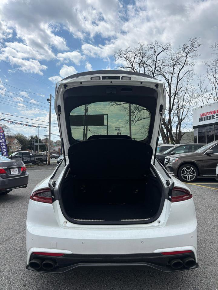 Used 2018 Kia Stinger Premium image 7
