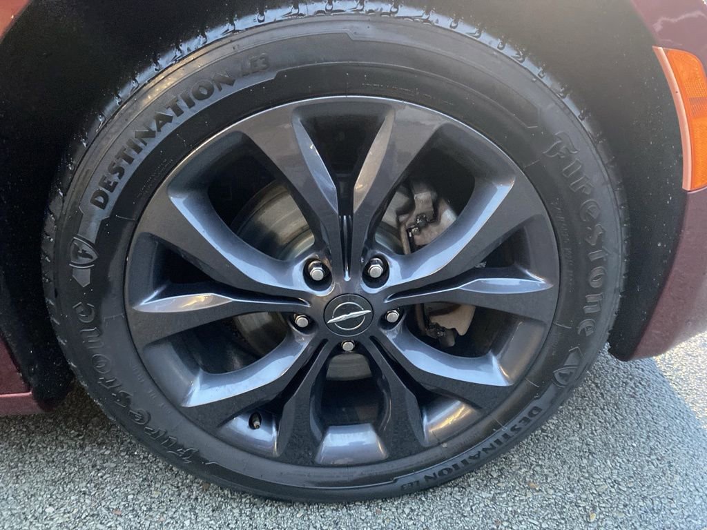 Certified 2020 Chrysler Pacifica Touring w/ S Appearance Package image 7