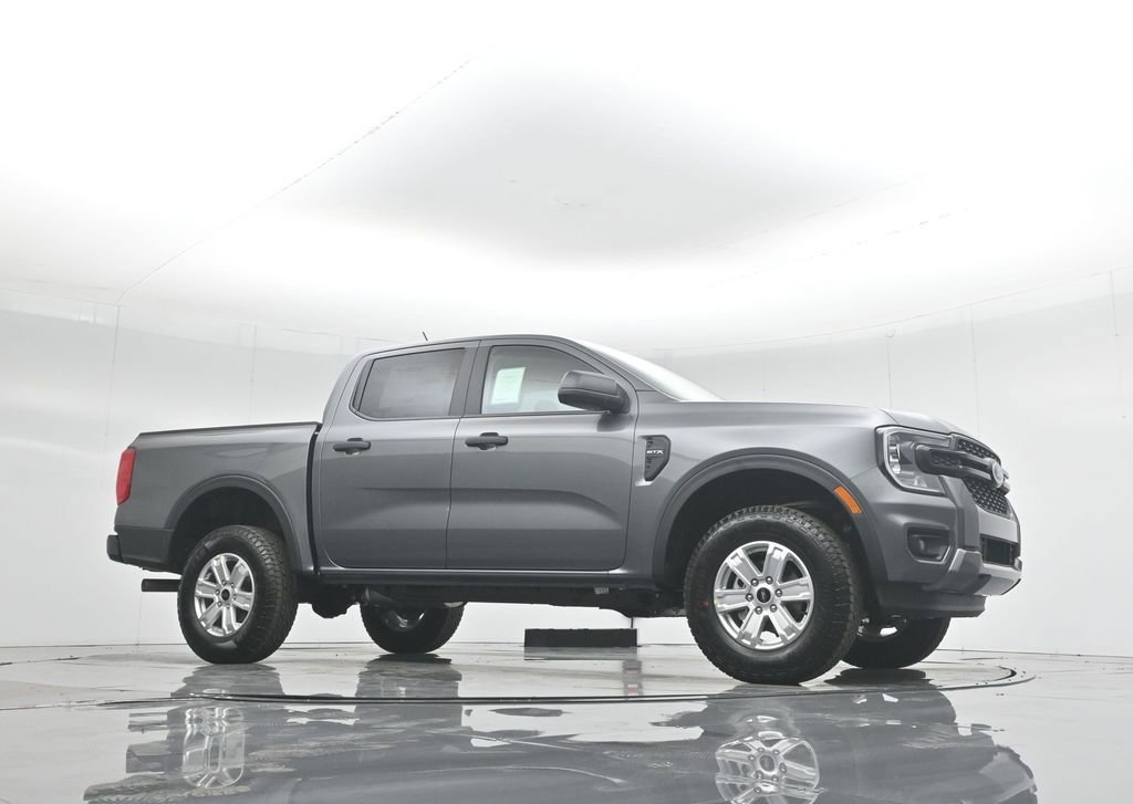 New 2025 Ford Ranger XL image 3