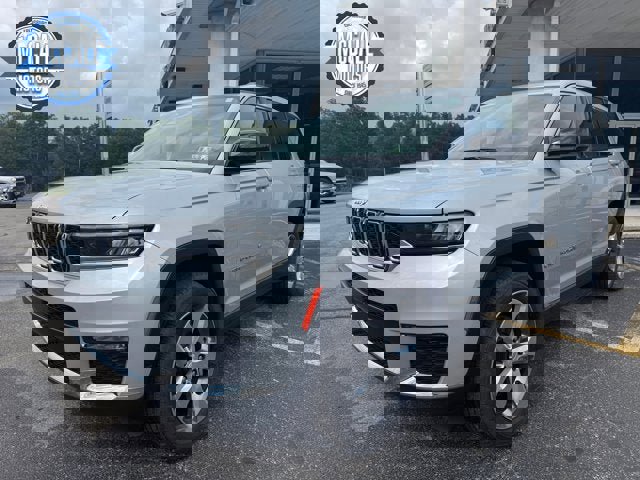 Used 2022 Jeep Grand Cherokee L Limited image 1