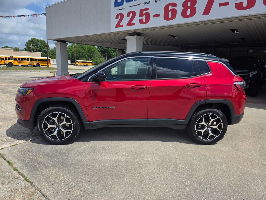 Used 2025 Jeep Compass Limited image 2