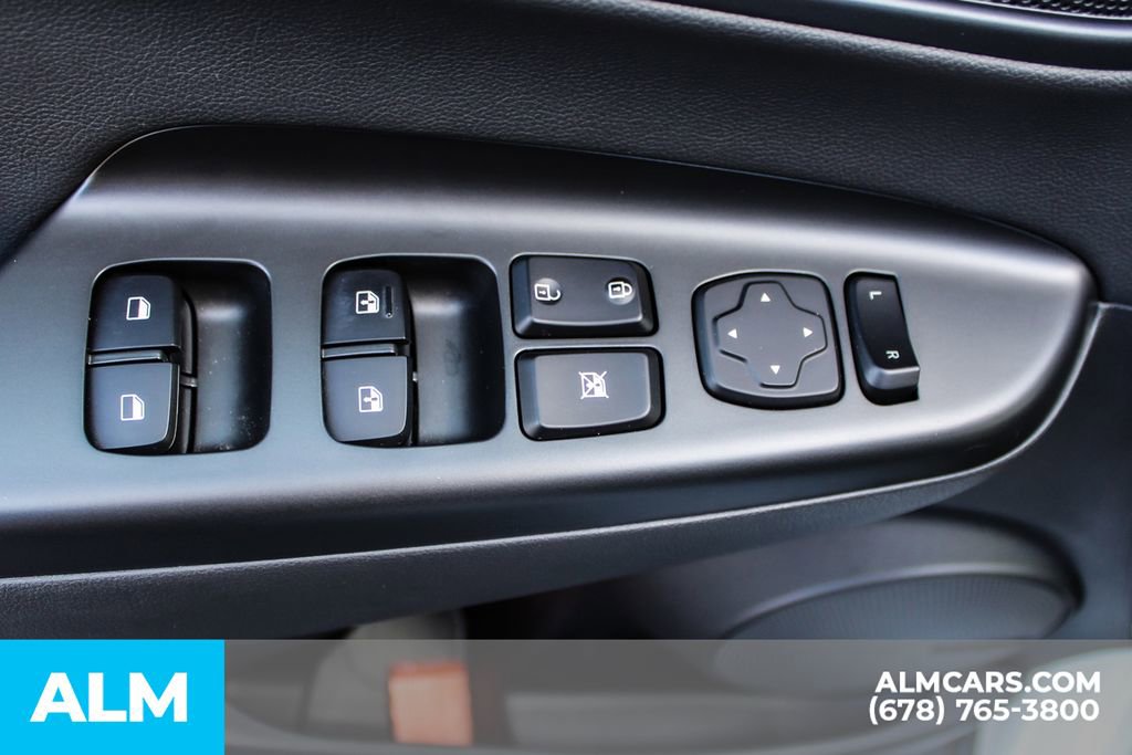 Used 2023 Hyundai Kona Limited image 44