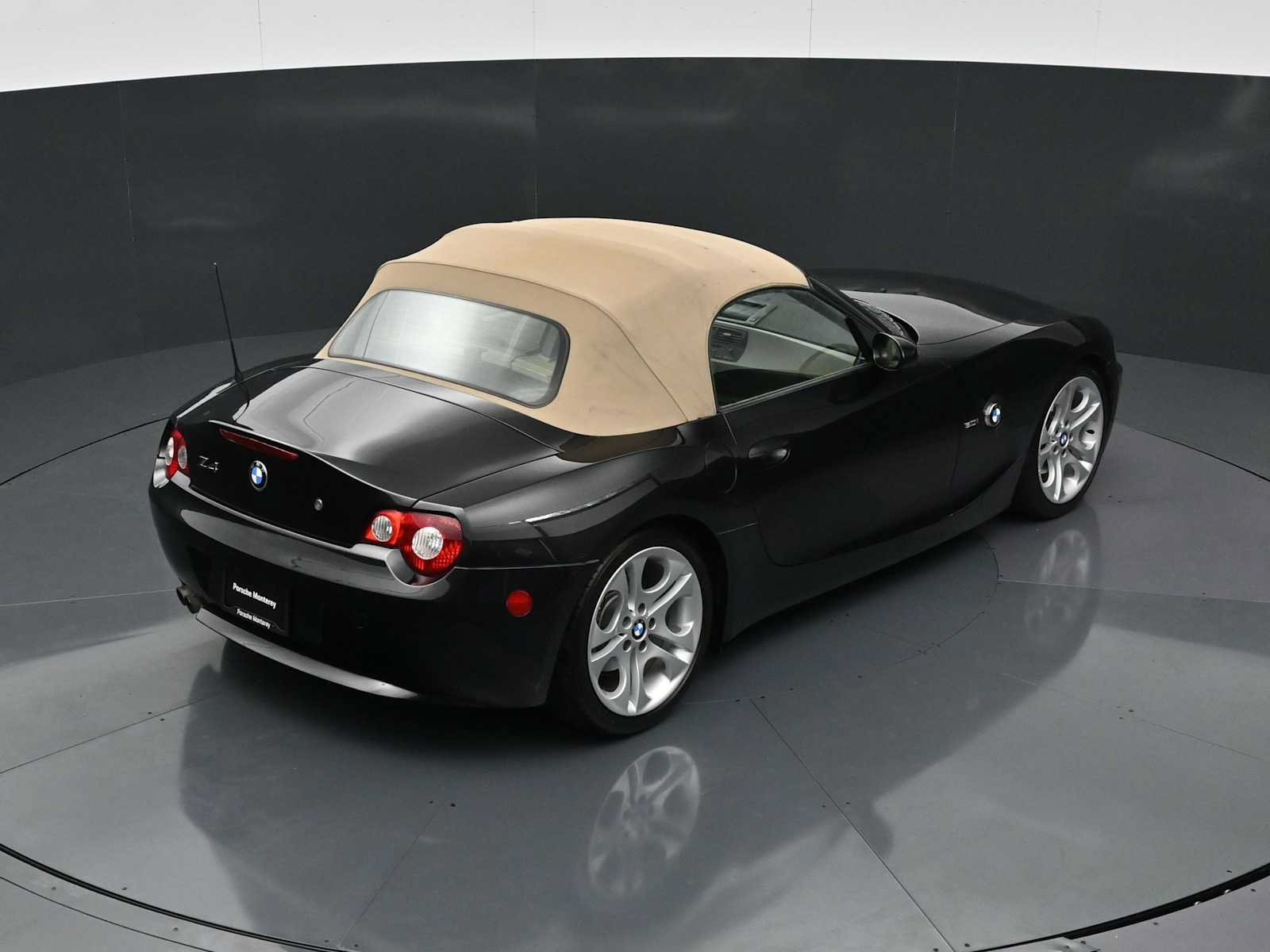 Used 2005 BMW Z4 3.0i RWD image 24