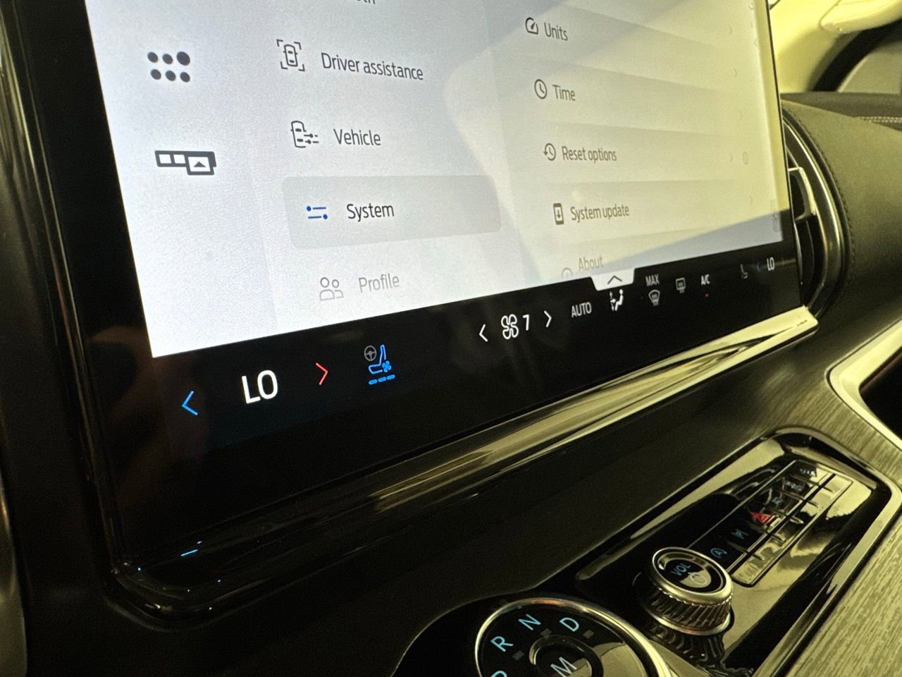 Used 2025 Ford Expedition Max Platinum image 29