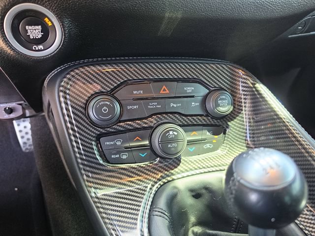 Used 2021 Dodge Challenger R/T w/ Driver Convenience Group RWD image 21