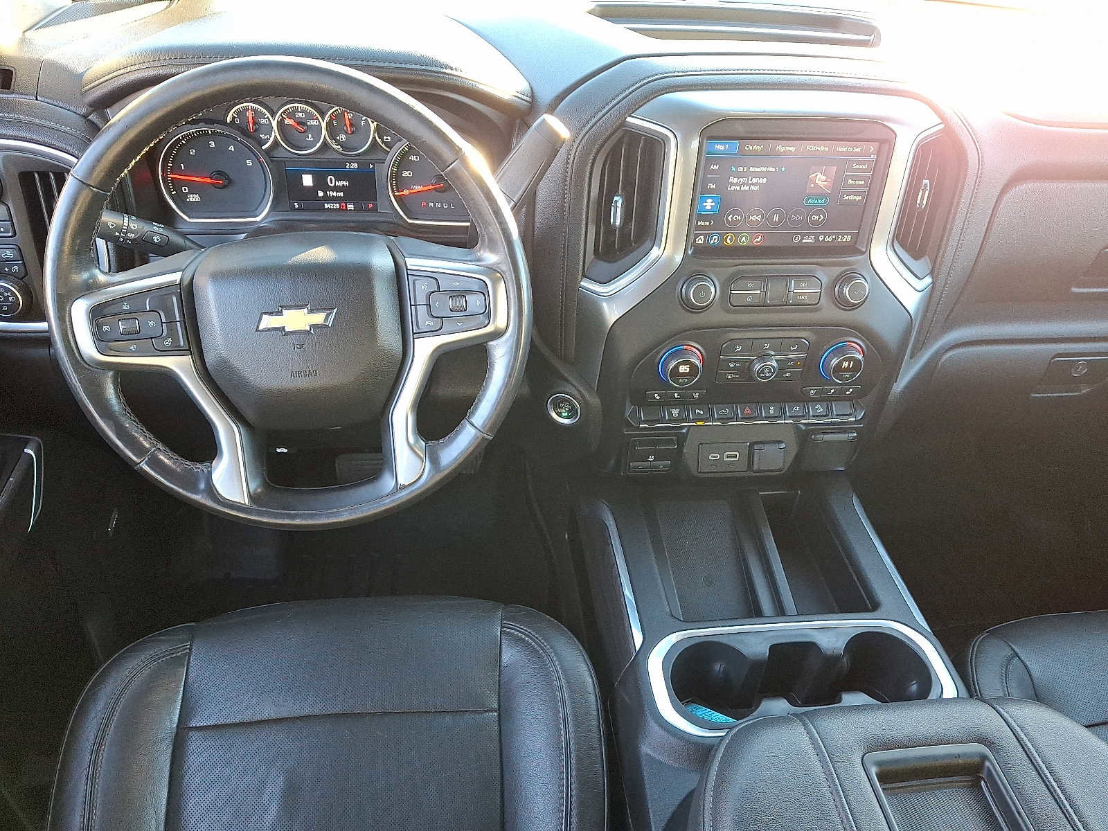 Used 2020 Chevrolet Silverado 2500 LTZ w/ LTZ Plus Package image 11