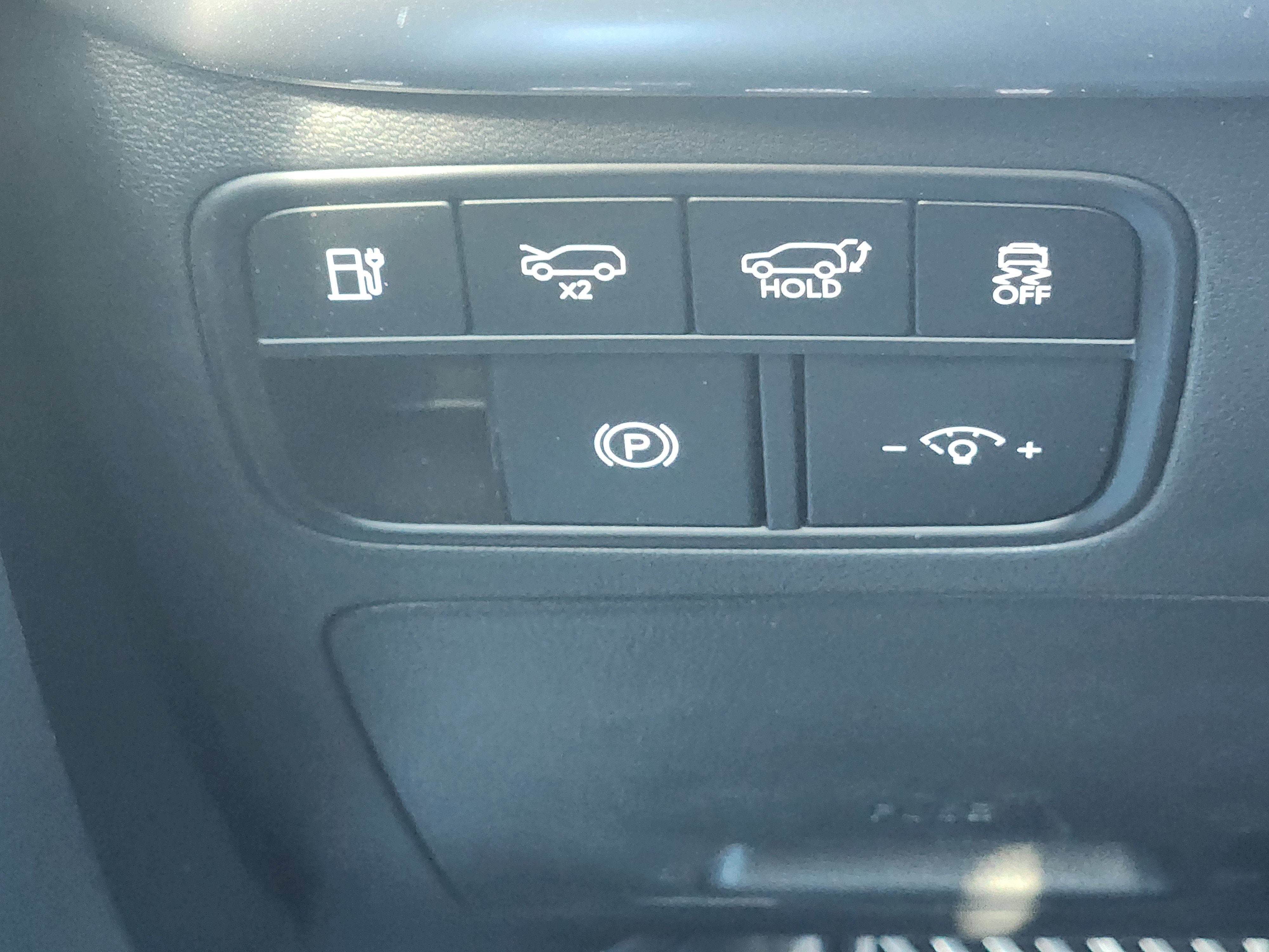 New 2026 Hyundai Ioniq 9 Calligraphy w/ Tow & Go Package image 33