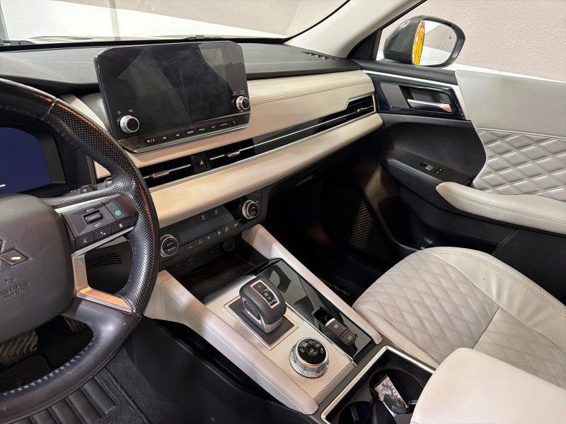 Used 2022 Mitsubishi Outlander SEL FWD image 6