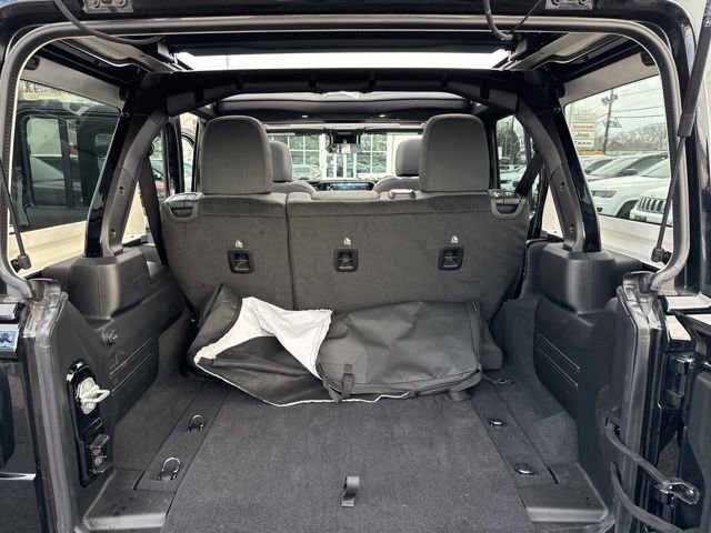 Used 2025 Jeep Wrangler Sport S image 35