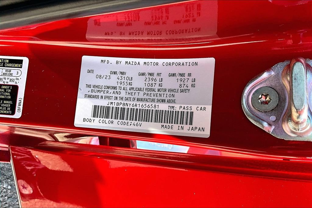 Certified 2024 MAZDA MAZDA3 Hatchback w/Premium Plus Pkg AWD/4WD image 16