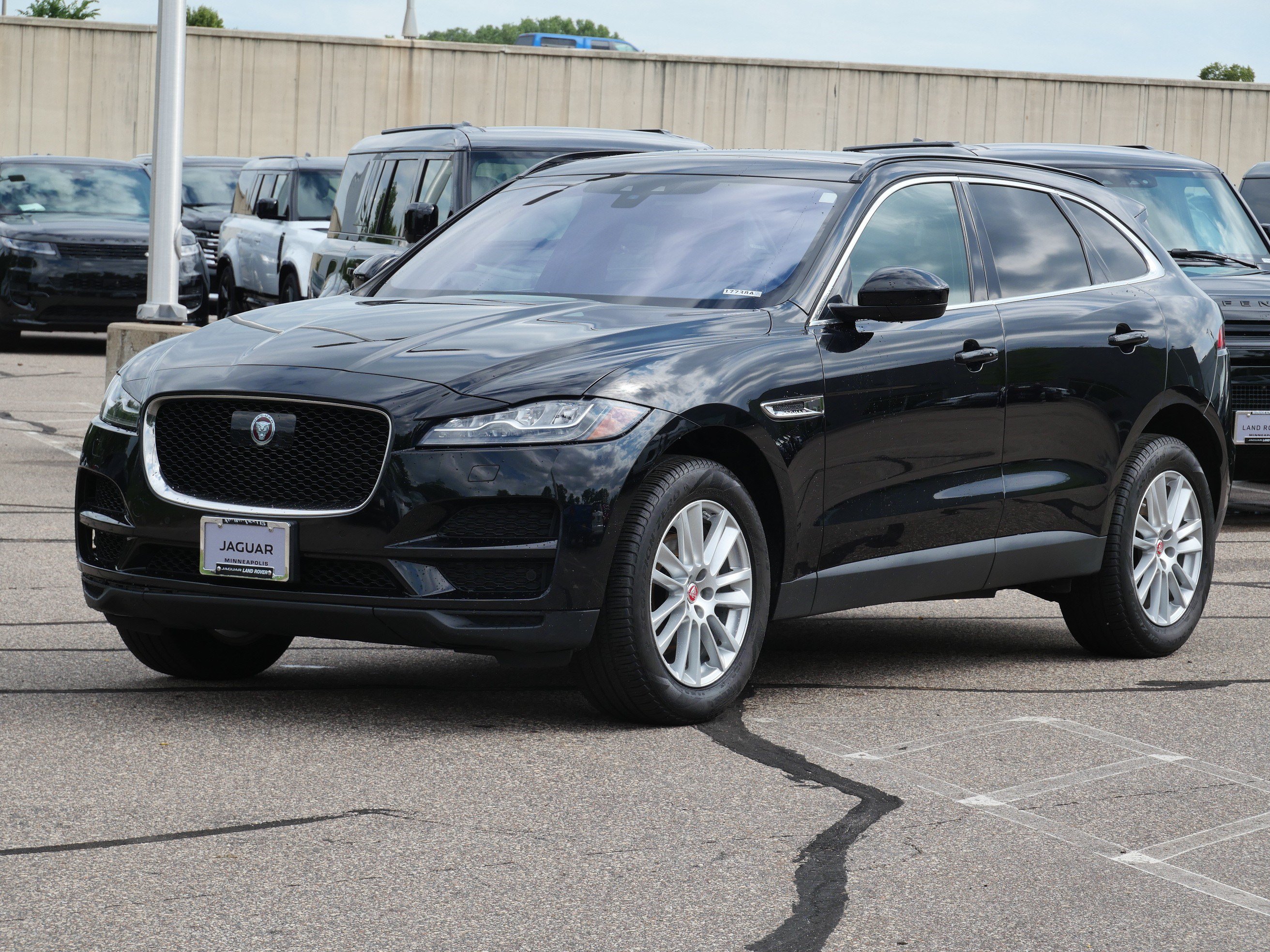 Used 2019 Jaguar F-PACE Prestige