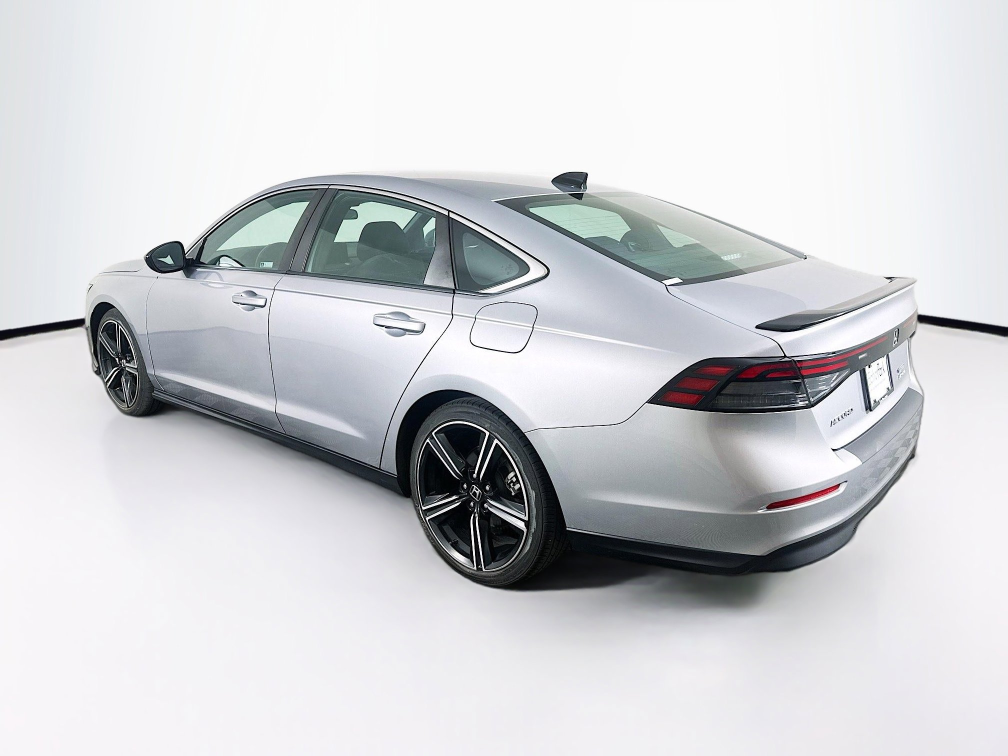 Used 2023 Honda Accord Sport image 5