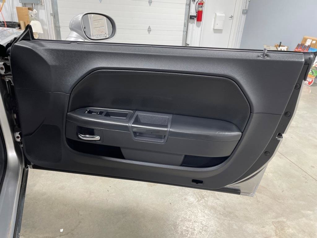 Used 2010 Dodge Challenger R/T RWD image 19