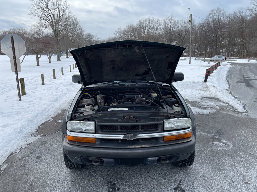 Used 2002 Chevrolet S10 Pickup LS w/ LS Preferred Equipment Group AWD/4WD image 40