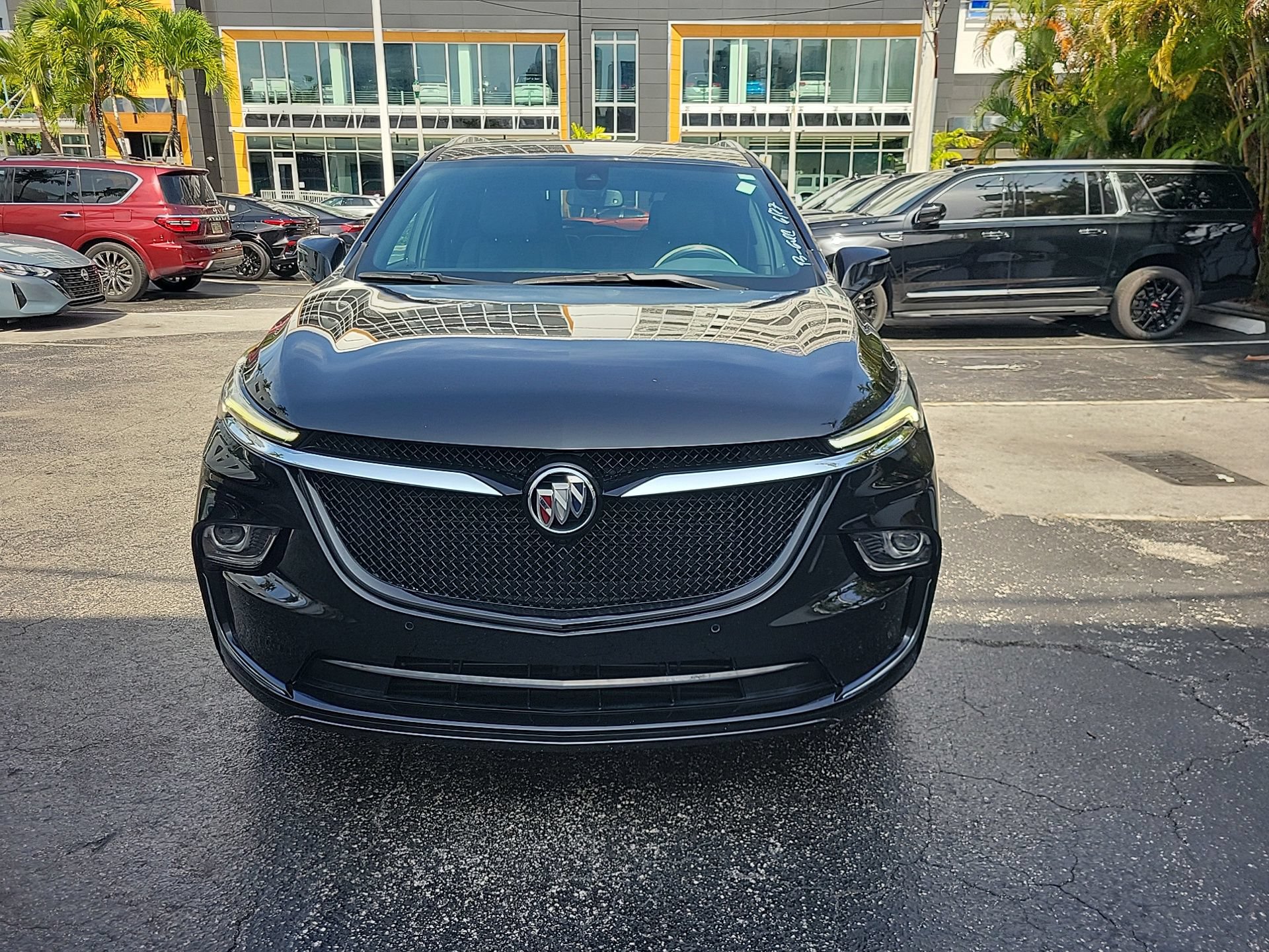 Used 2024 Buick Enclave Essence w/ Sport Touring Edition FWD image 3