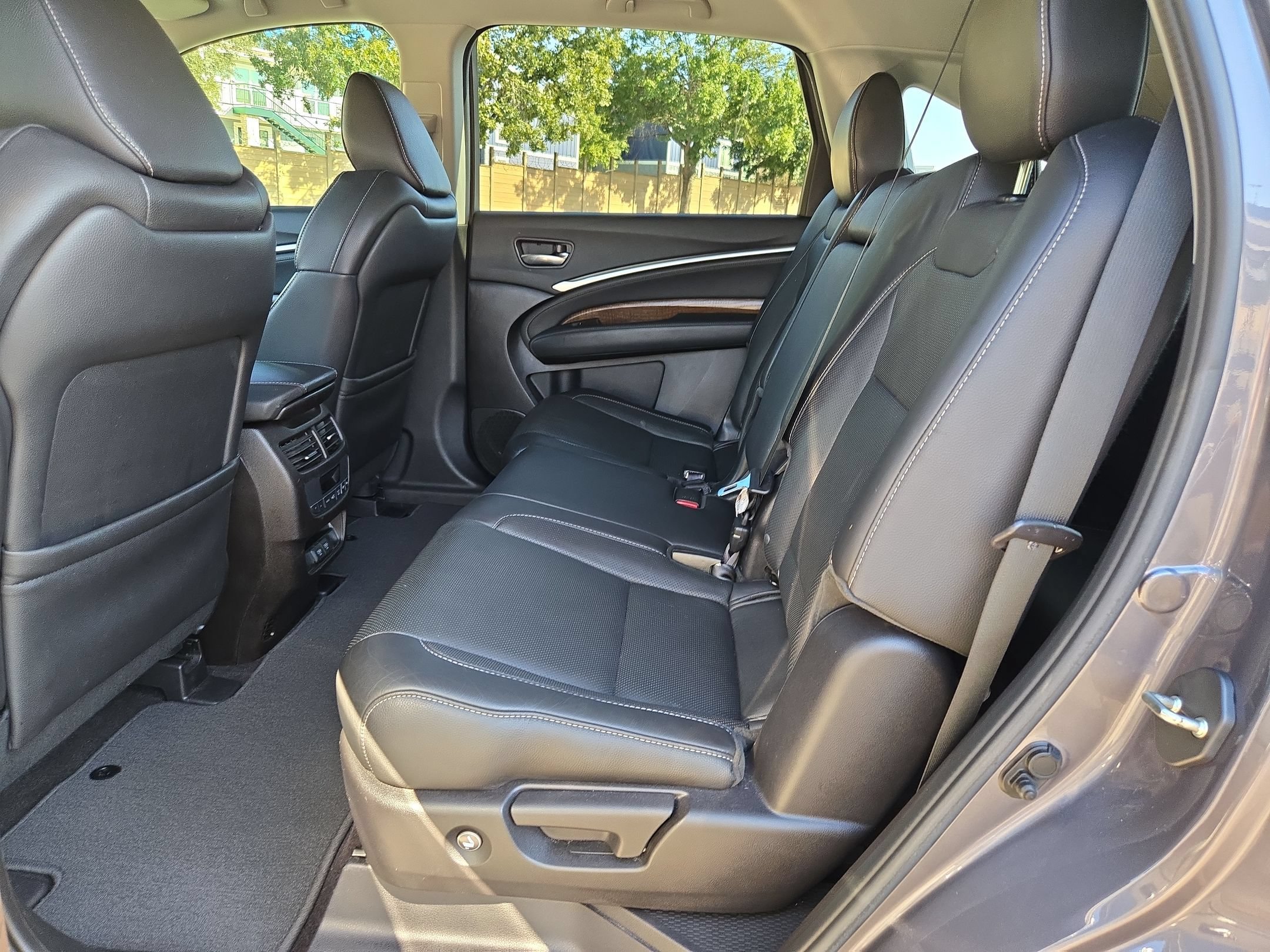 Certified 2019 Acura MDX w/ Technology Package FWD image 12
