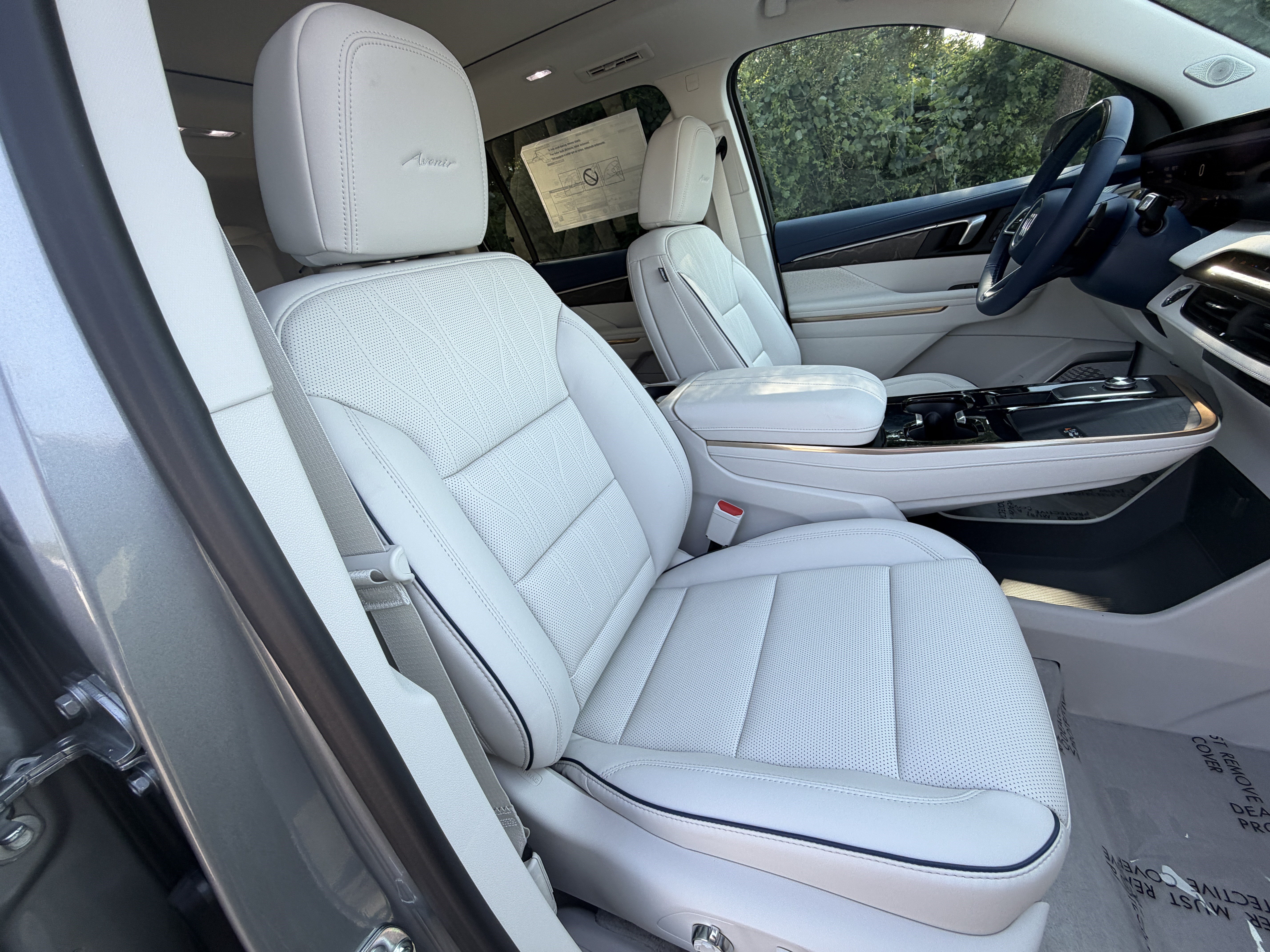 New 2026 Buick Enclave Avenir w/ Super Cruise Package FWD image 23