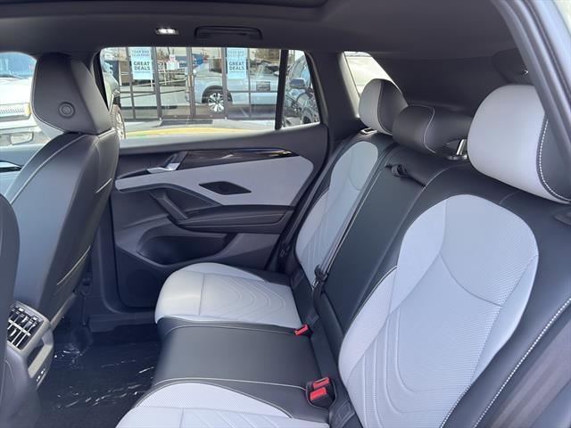 New 2026 Volkswagen Tiguan SE R-Line image 12