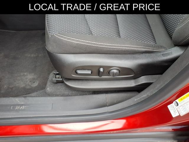 Used 2022 GMC Terrain SLE w/ Driver Convenience Package image 5