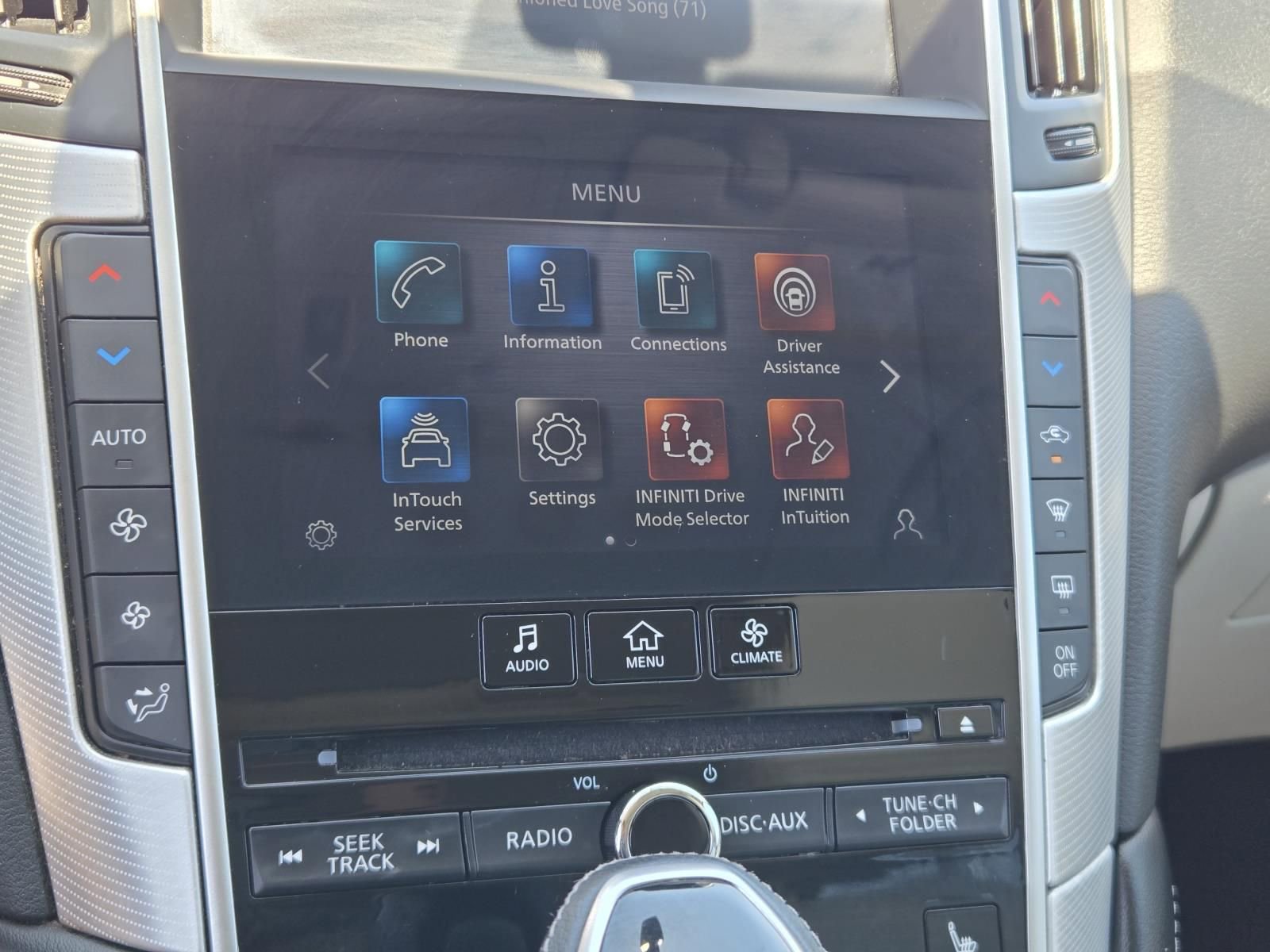 Used 2023 INFINITI Q50 Luxe w/ Cargo Package RWD image 11