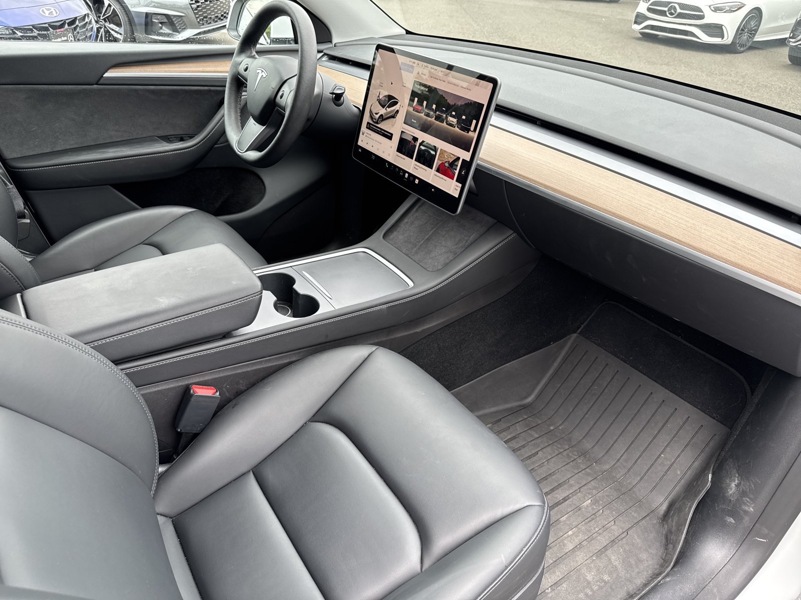 Used 2023 Tesla Model Y Long Range AWD/4WD image 15