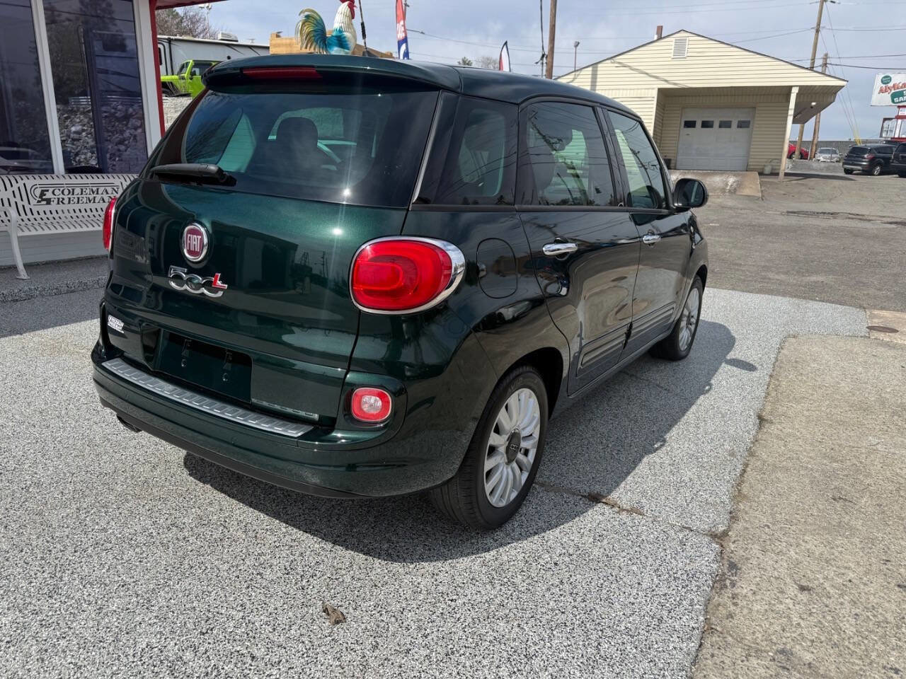 Used 2017 FIAT 500L Pop w/ Popular Equipment Package image 14
