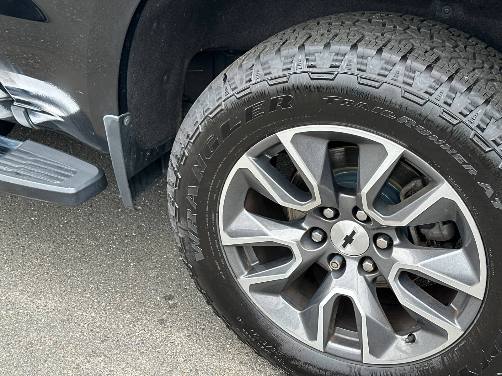 Used 2021 Chevrolet Silverado 1500 RST AWD/4WD image 12