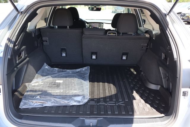Certified 2025 Subaru Outback Premium AWD/4WD image 21