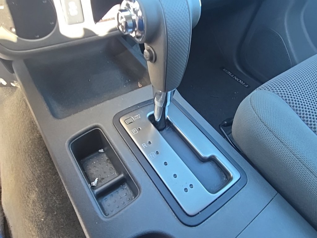 Used 2018 Nissan Frontier SV RWD image 16