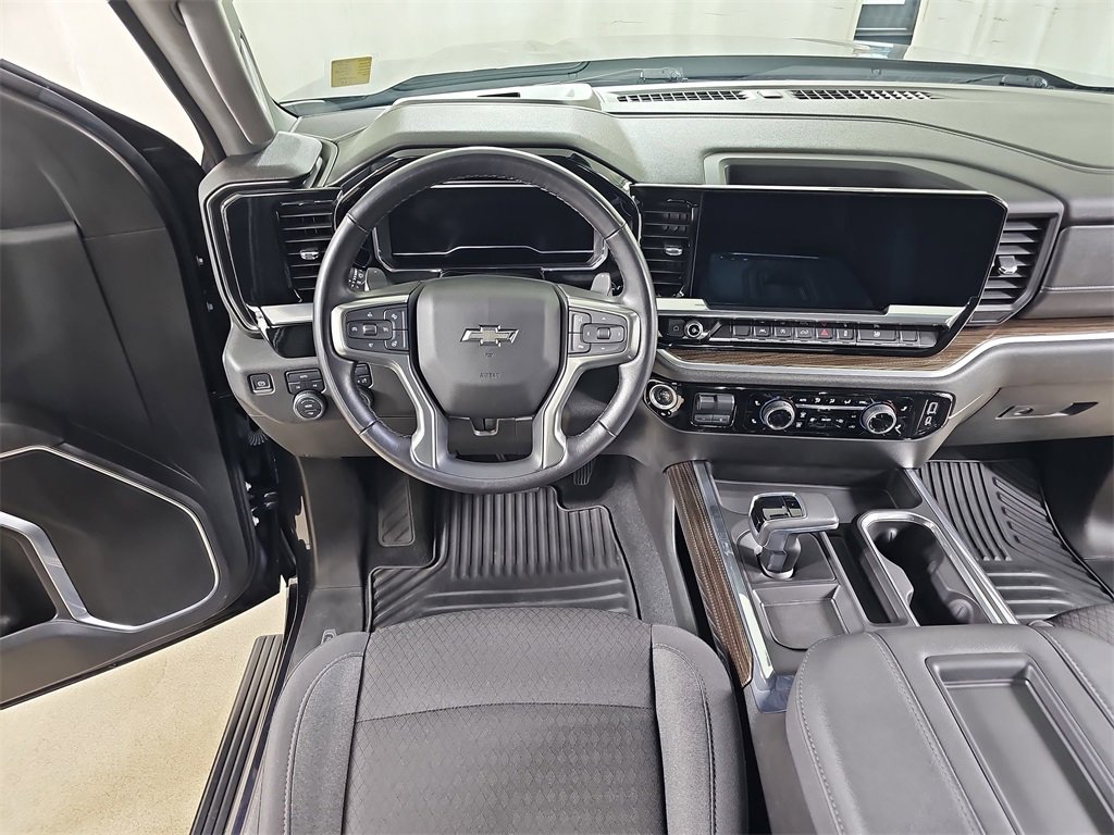 Certified 2022 Chevrolet Silverado 1500 RST image 23