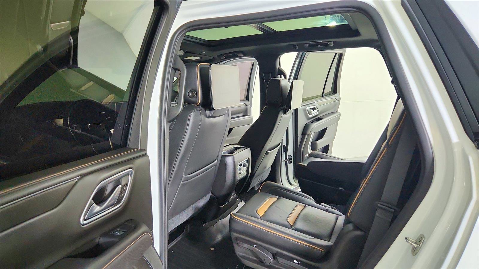 Used 2021 GMC Yukon AT4 w/ AT4 Premium Plus Package image 37