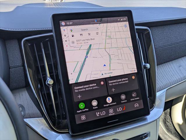 Used 2025 Volvo XC90 B6 Ultra w/ Lounge Package image 18