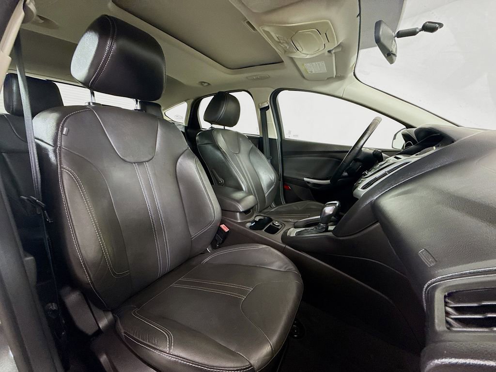Used 2013 Ford Focus SE image 25