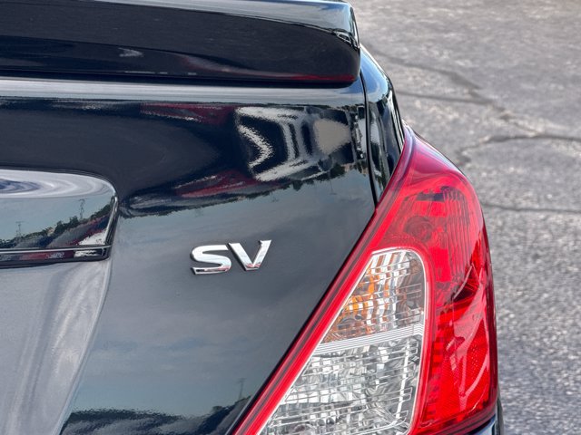 Used 2019 Nissan Versa SV FWD image 9